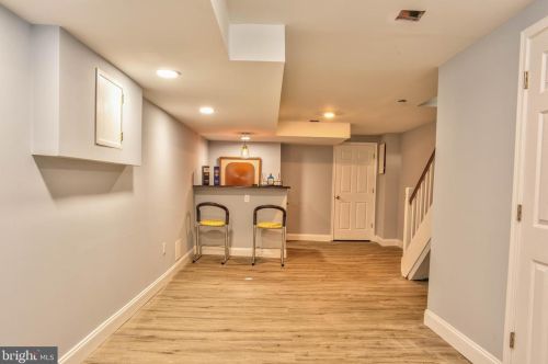 6521 16th St, Philadelphia PA  19126-3512 exterior