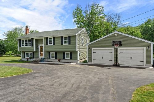 20 Beacon Hill Rd, Derry, NH 03038-4388