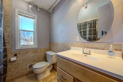 4050 Cinnabar Dr, Saint Paul MN  55122-2917 exterior