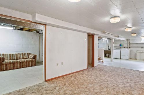 2133 Blomquist Ave, Saint Paul MN  55110-4701 exterior