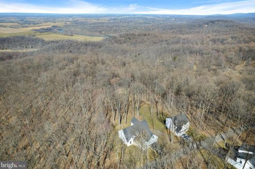 258 Speaks Ln, Harpers Ferry WV  25425 exterior