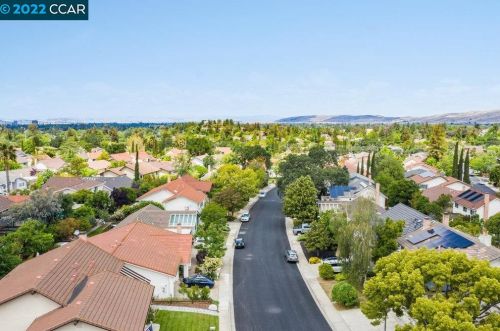 4423 Weeping Spruce Ct, Concord CA  94521-4442 exterior