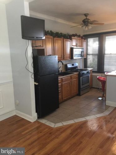 220 53 St, Philadelphia PA 19143-0015 exterior