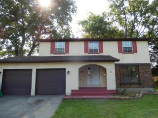 5394 Pine Bluff Rd, Columbus, OH 43229-3672