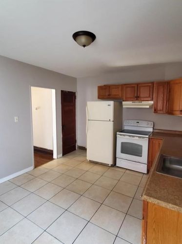 1037 Tilghman St, Allentown PA  18102-2226 exterior