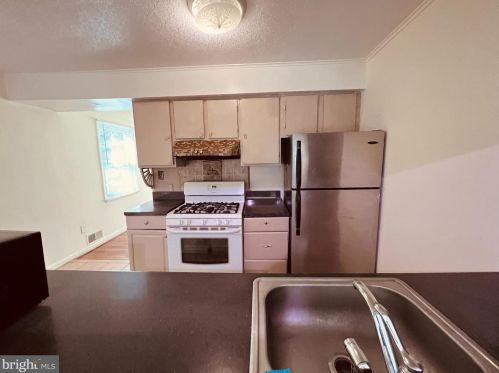 3113 Henderson Ave, Silver Spring MD  20902-2119 exterior