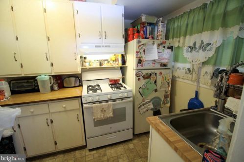 332 Lafayette Ave, Trenton NJ 08610-5601 exterior