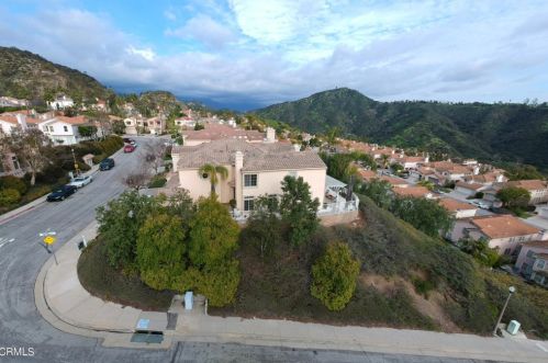 1800 Calle Suenos, Glendale, CA 91208-3037