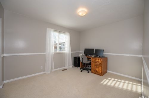 6948 Firefox Cir, Taylorsville UT 84081-5376 exterior