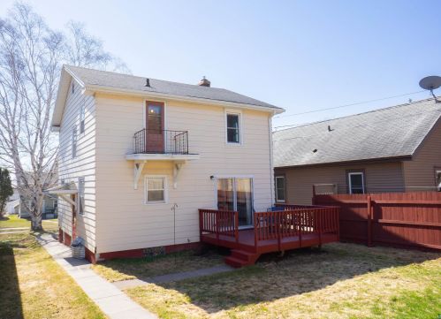 4511 7th St, Duluth, MN 55807-1436