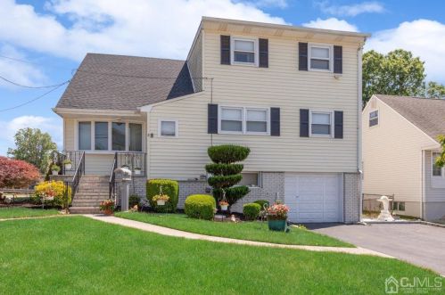 2 Jonquil Cir, Perth Amboy, NJ 08863-1209