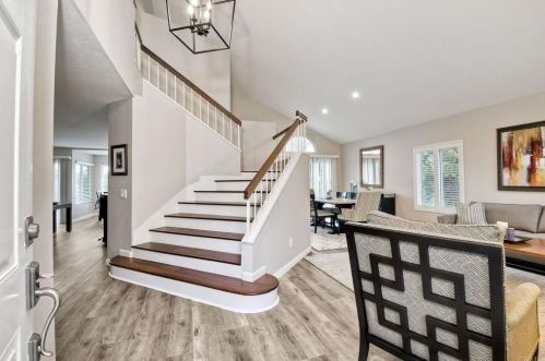 2372 Back Nine St, Oceanside, CA 92056-1701