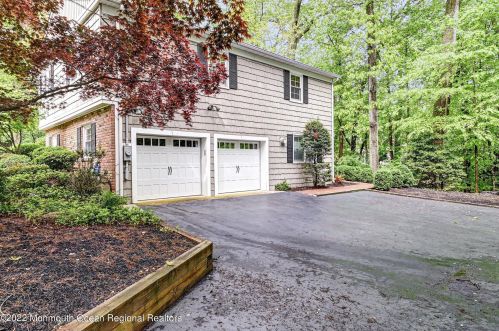 20 Fox Hill Rd, Middletown NJ 07748-2911 exterior