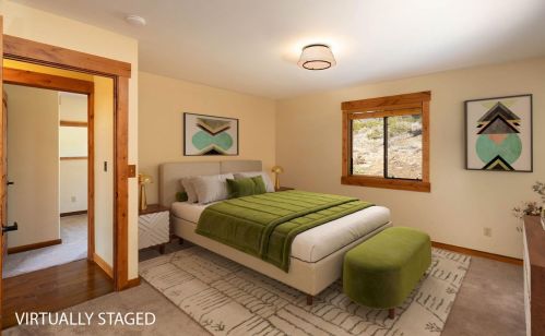 12628 Pinnacle Loop, Truckee CA  96161-6926 exterior