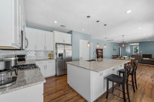 2253 6th Ave, Fort Worth TX  76110-1807 exterior