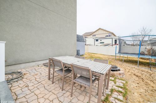 7617 4770, Taylorsville UT 84084-5508 exterior