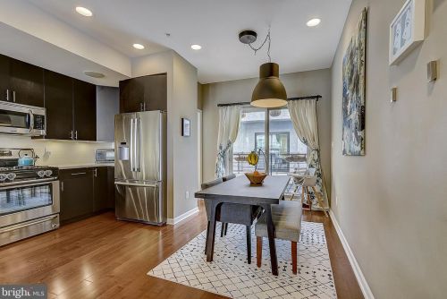 1333 Howard St, Philadelphia PA 19122-3209 exterior