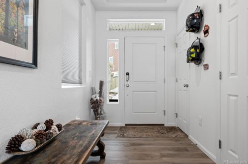 4568 Quemoy St, Aurora CO  80019-6025 exterior