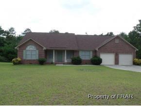 726 Foxcroft Dr, Fayetteville, NC 28311-9347