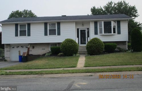 308 Elmwood Dr, York, PA 17315-1314