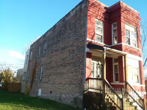 523 Sawyer Ave, Chicago, IL 60624-1525