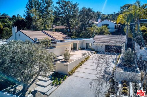 23700 Park Madrid, Calabasas, CA 91302-1611