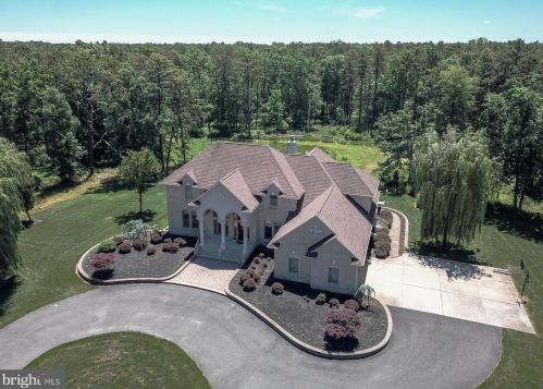 156 Country Club Ln, Buena Vista Township, NJ 08310-1509