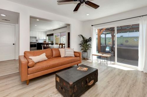 1736 Holbrook St, Anaheim CA  92807-1012 exterior