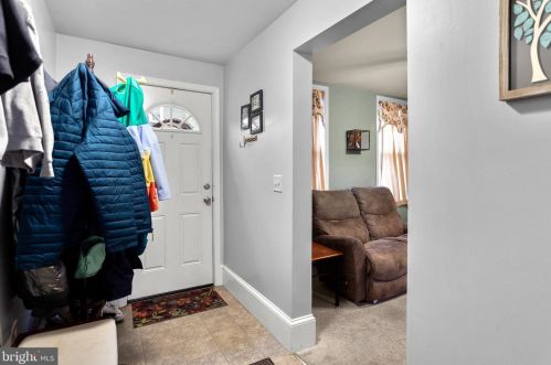 324 Walnut St, Lancaster PA  17602-2438 exterior