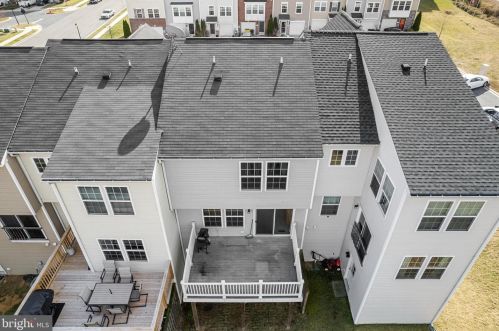 22 Appalachian Ct, Falling Waters WV  25419-1169 exterior