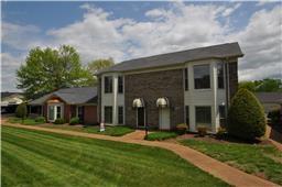 2113 River Chase Dr, Murfreesboro, TN 37128-4800