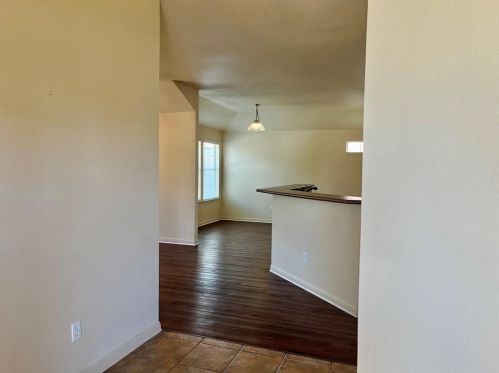 30320 Briarcrest Dr, Georgetown, TX 78628-1159