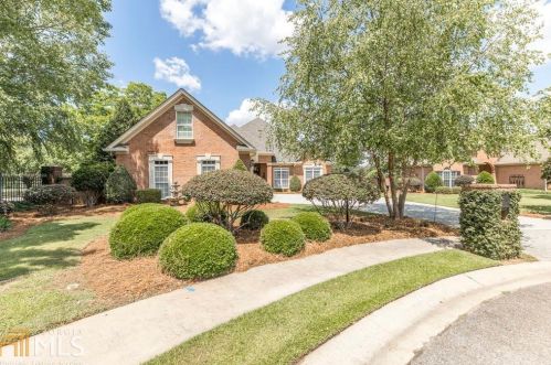 101 Bartlett Way, Lithonia, GA 31028-6519