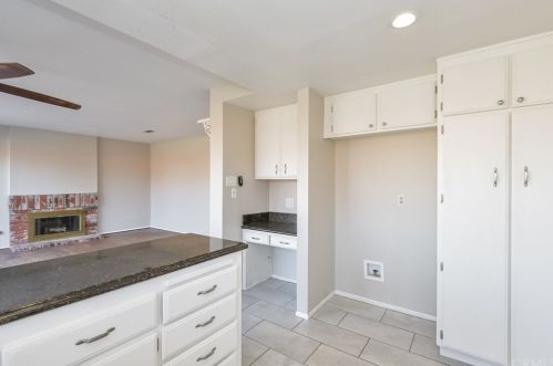 11211 Green Arbor Dr, Riverside CA  92505-2532 exterior