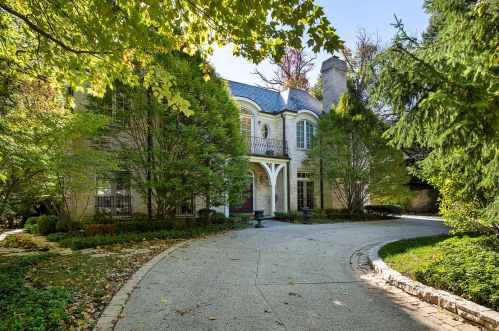 718 Park Ave, Northfield, IL 60093-2313