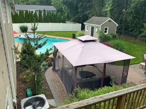 17 Quaker Rd, Providence, RI 02919-1015