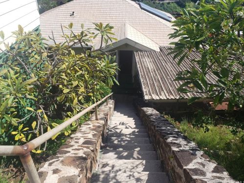 1753 Iwi Way, Honolulu HI  96816-3826 exterior
