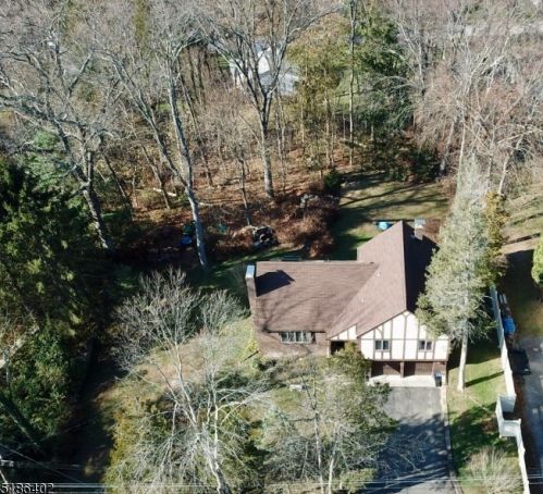 109 Overlook Rd, Fredon, NJ 07860-9771