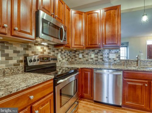 12 Payne St, Charles Town WV 25414-5536 exterior