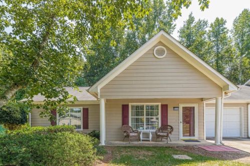3007 Bentley Park Cir, Gainesville, GA 30504-5681