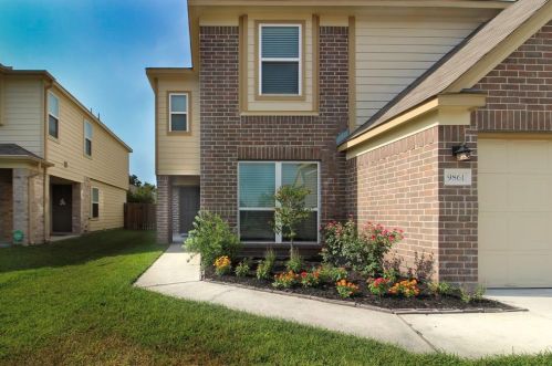 9861 Hyacinth Way, Conroe TX  77385-8110 exterior