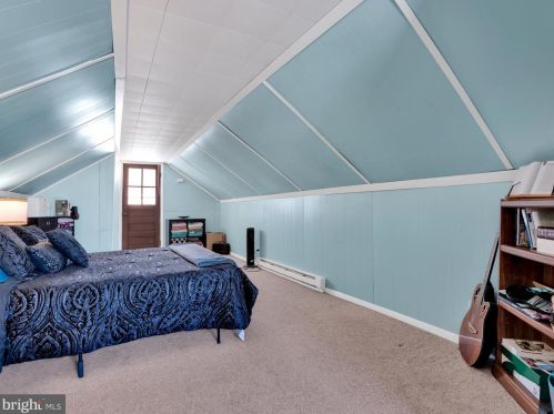 112 Fame Ave, Hanover PA 17331-1585 exterior