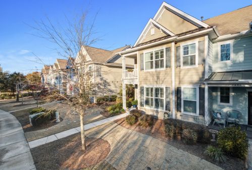 2096 Promenade Ct, Mount Pleasant, SC 29466-7231