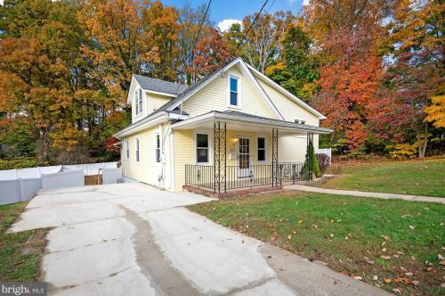 329 Union Ave, Runnemede, NJ 08078-1452
