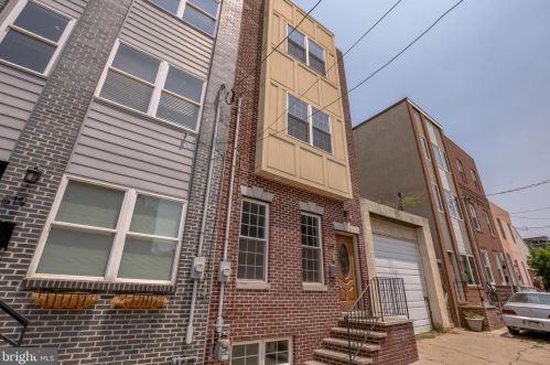 517 Manton St, Philadelphia, PA 19147-5216