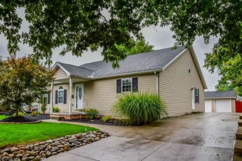 133 Avis Ave, Massillon, OH 44646-3690