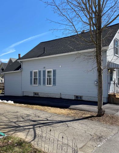 120 Rumford St, Concord, NH 03301-4468
