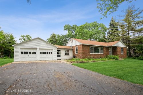 1219 Degener Ave, Elmhurst, IL 60126-5401