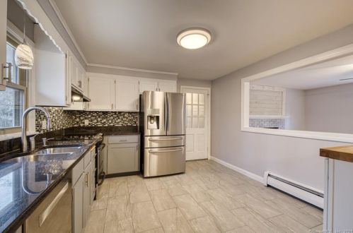 103 Summit Farms Rd, Southington, CT 06489-1541