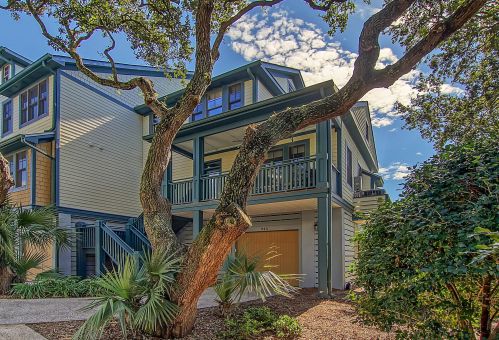 945 Cove Bay Ln, Mount Pleasant, SC 29464-5540